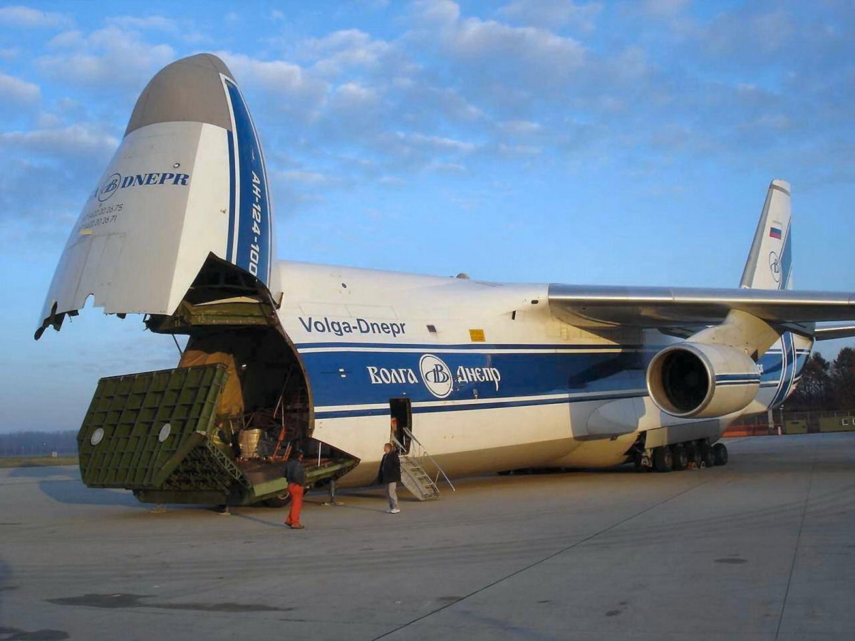 Грузовой АН 124