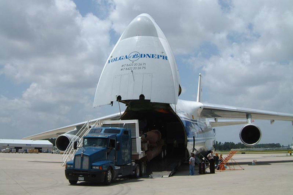 АН-124 Руслан грузовой