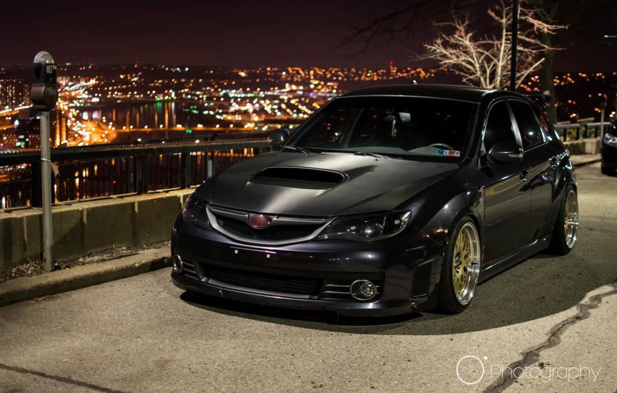 Subaru Impreza WRX черная