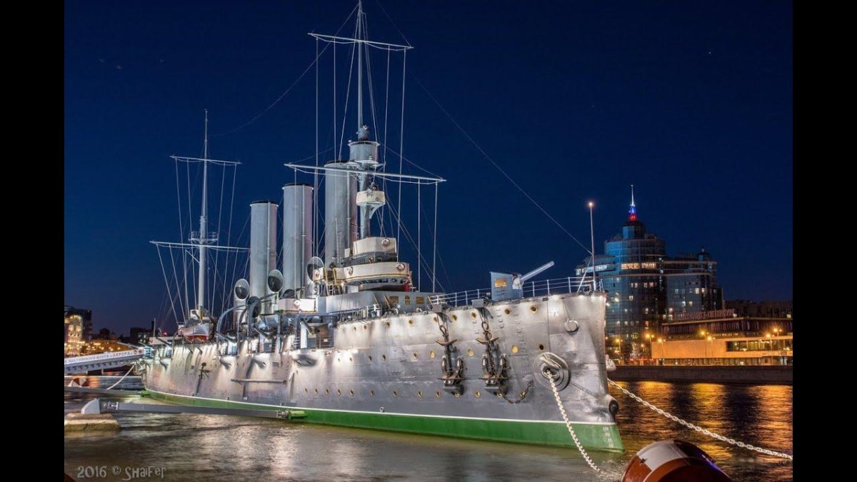 Корабль крейсер Аврора