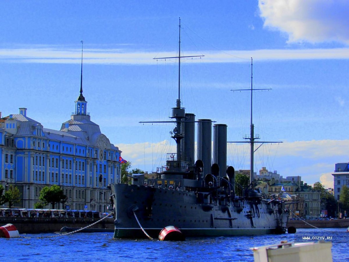 Памятник Аврора в Санкт-Петербурге