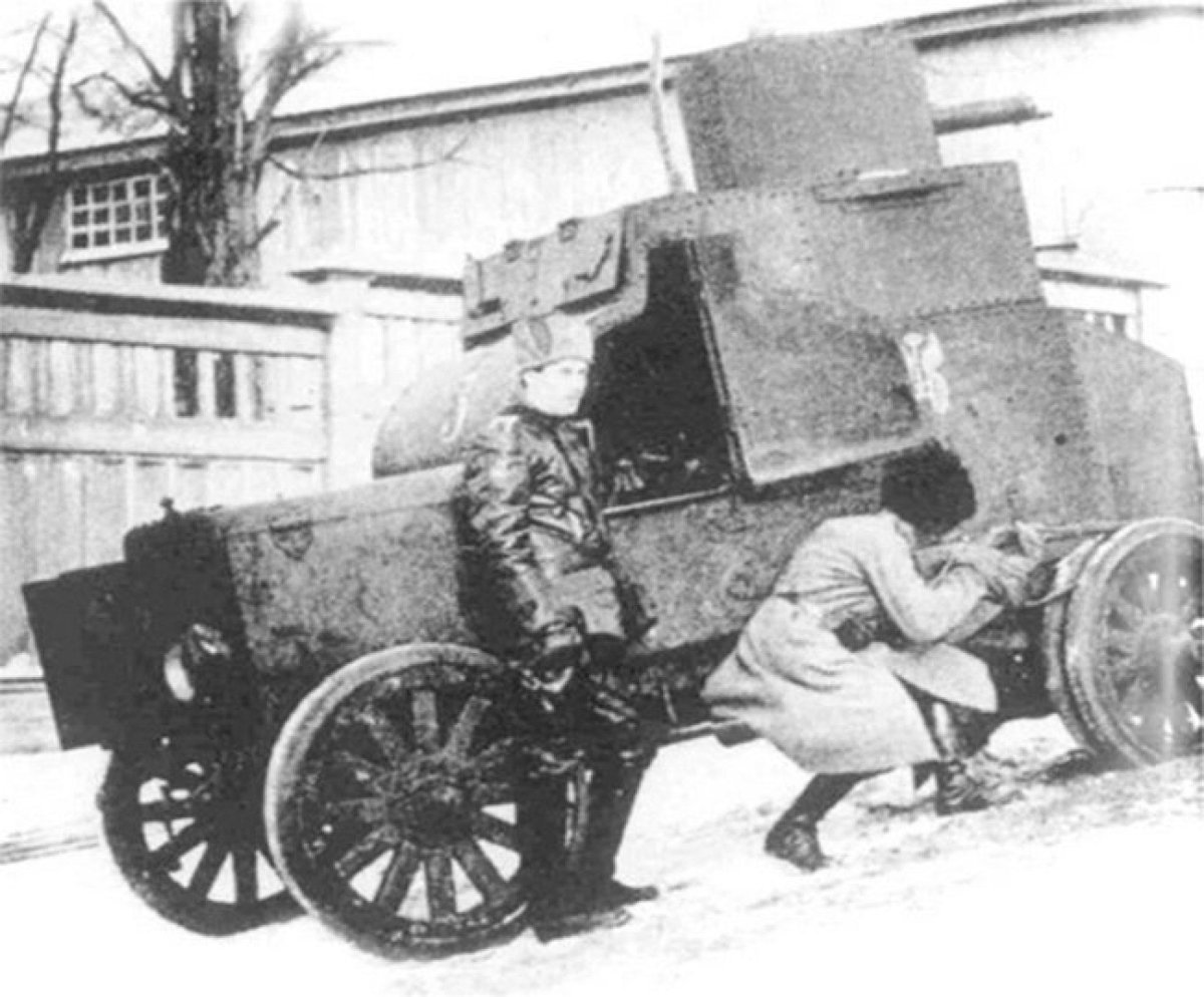 Армстронг-Уитворт бронеавтомобиль