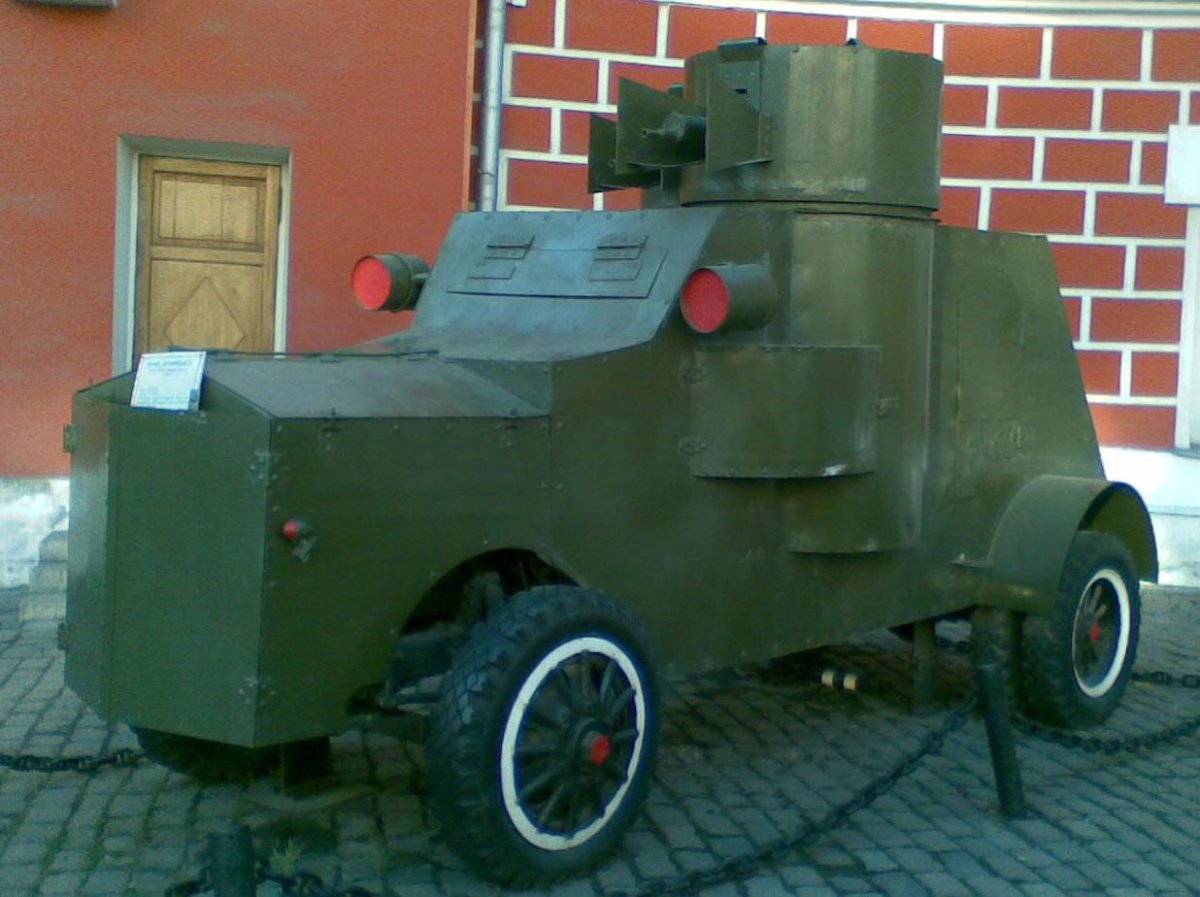 Фиат Ижора бронеавтомобиль