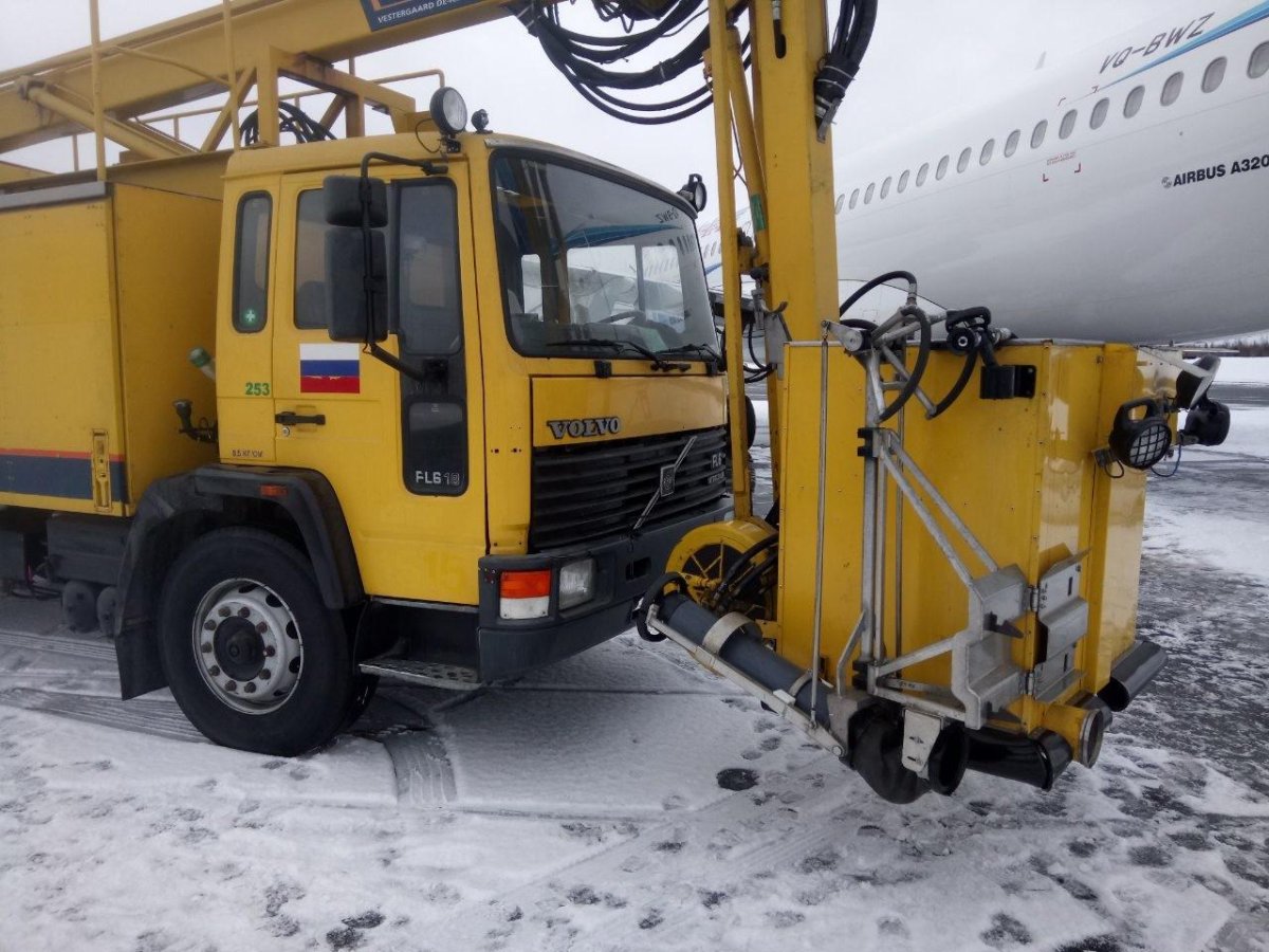 Аэродромная противообледенительная машина JBT Tempest