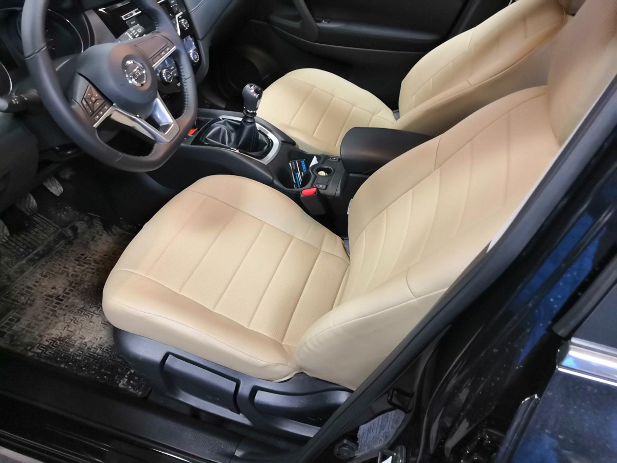 Чехлы Ниссан Кашкай j11