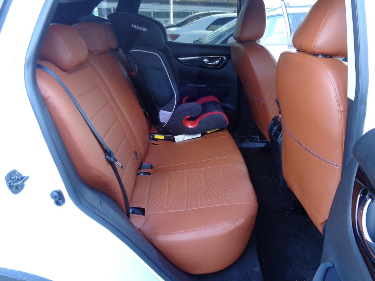 Чехлы Ниссан Кашкай j10 +2