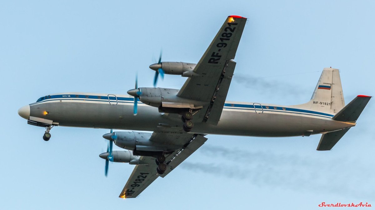 Турбовинтовой самолет ил 18