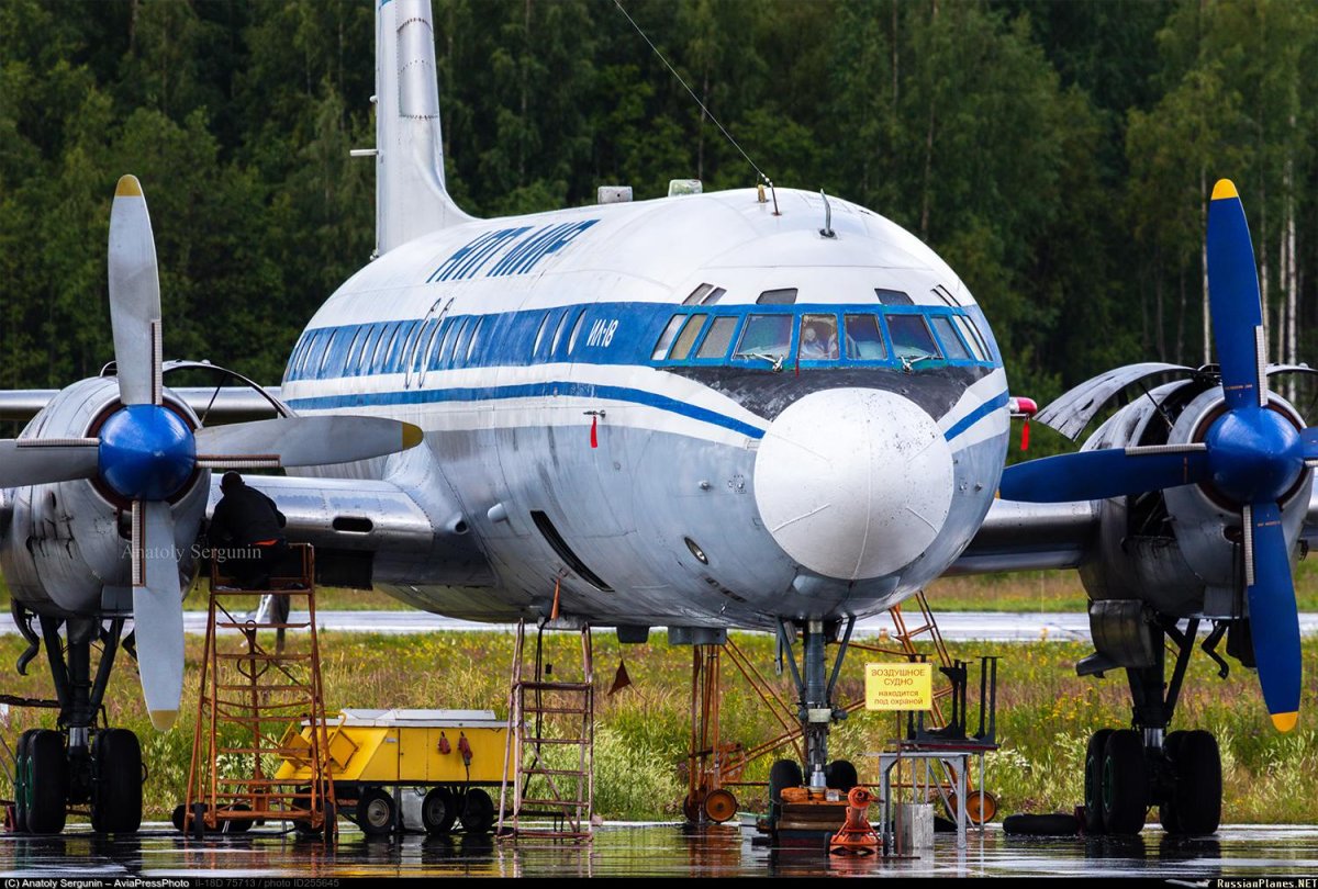Ил-18 ra-75713