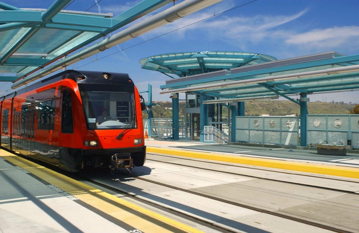 LRT (легкорельсовый транспорт)