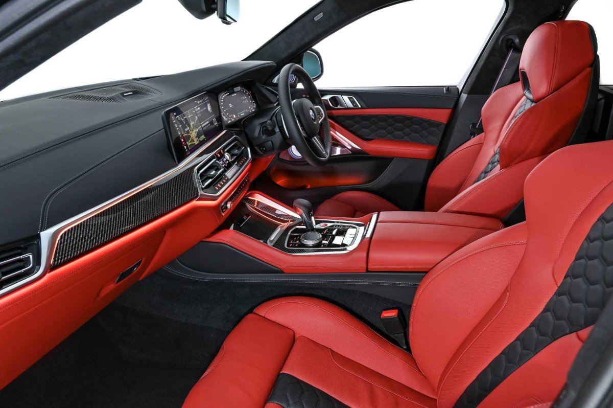 BMW x6 2022 салон