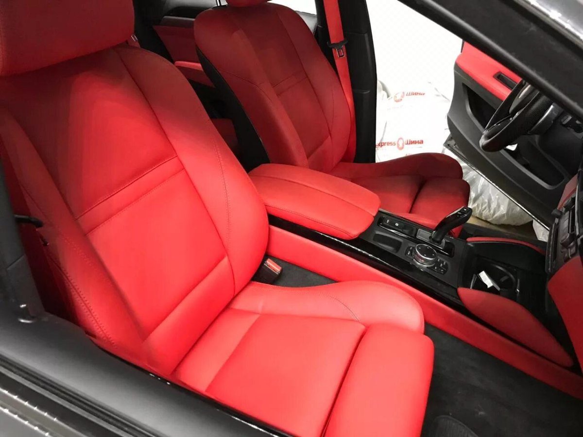 BMW x6 g06 с красным салоном