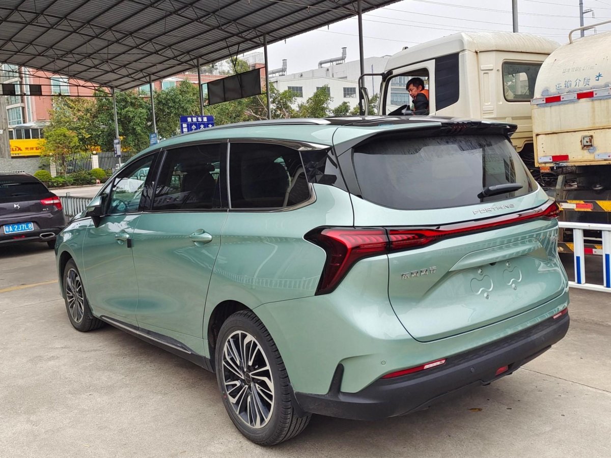 Dongfeng Forthing m4 Yacht