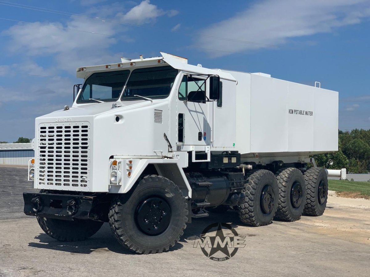 Тягач Oshkosh HEMTT