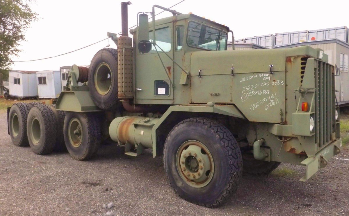 Тягач Ошкош м911