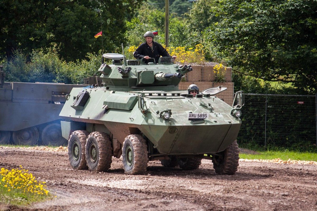 БТР Кугуар Канада