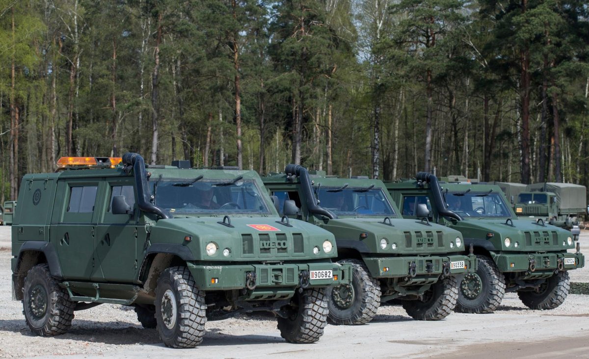 Канадские военные машины