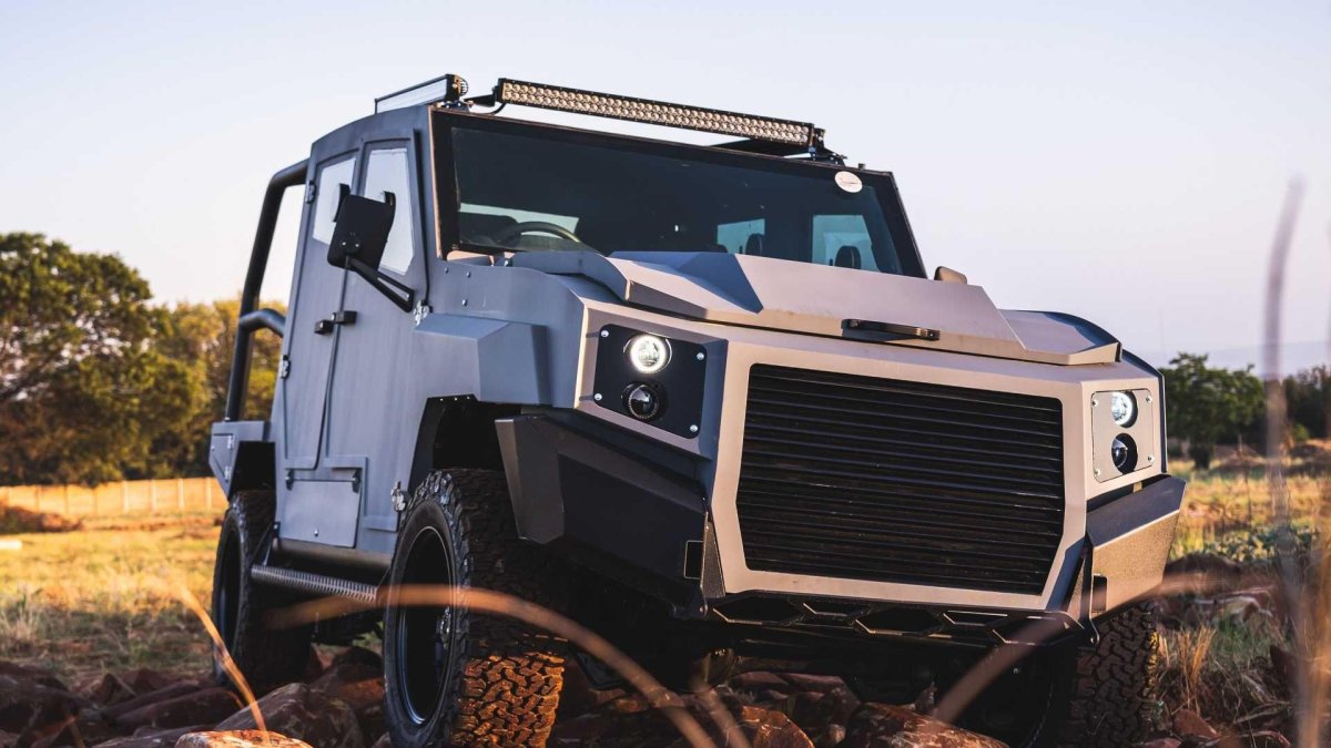 Armored Toyota Land-Cruiser 79