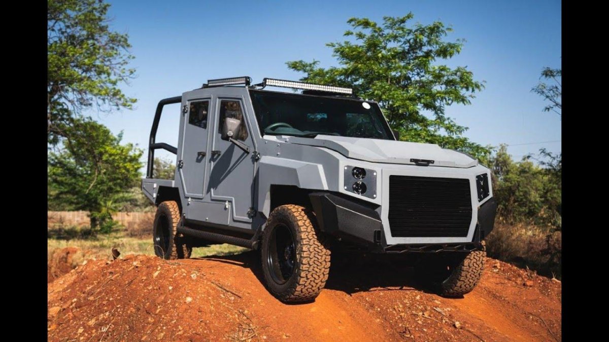 Toyota Land Cruiser 70 бронированный