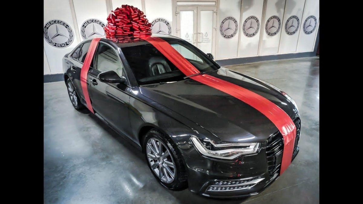 Машина в подарок