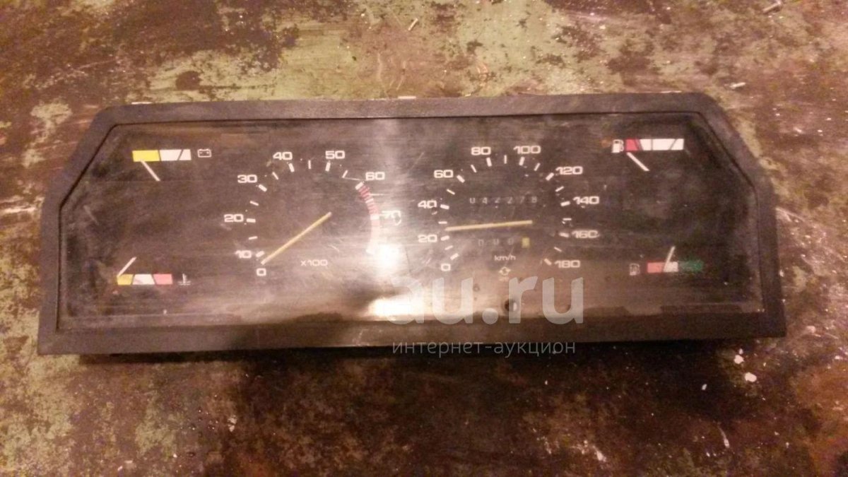 Щиток приборов ИЖ 2126