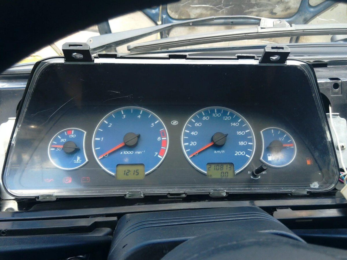 Панель приборов ИЖ 2126