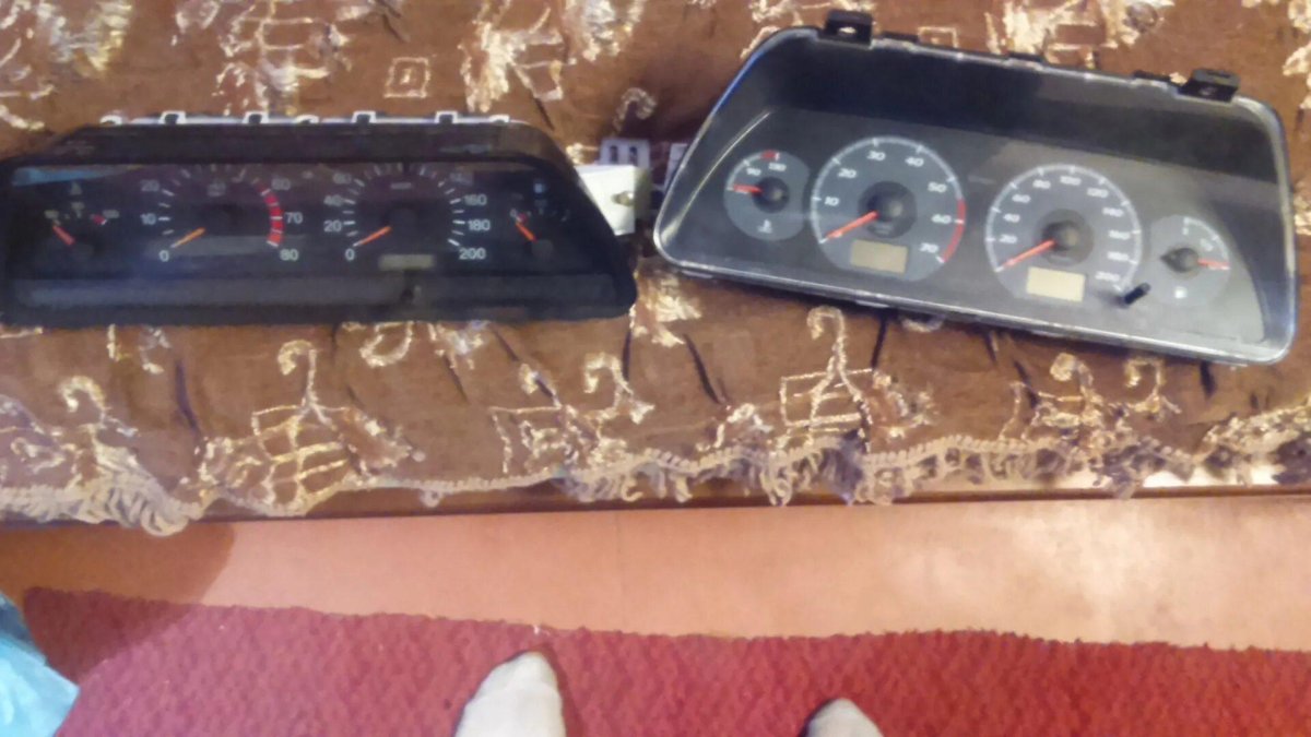 Панель приборов ИЖ Ода 2126