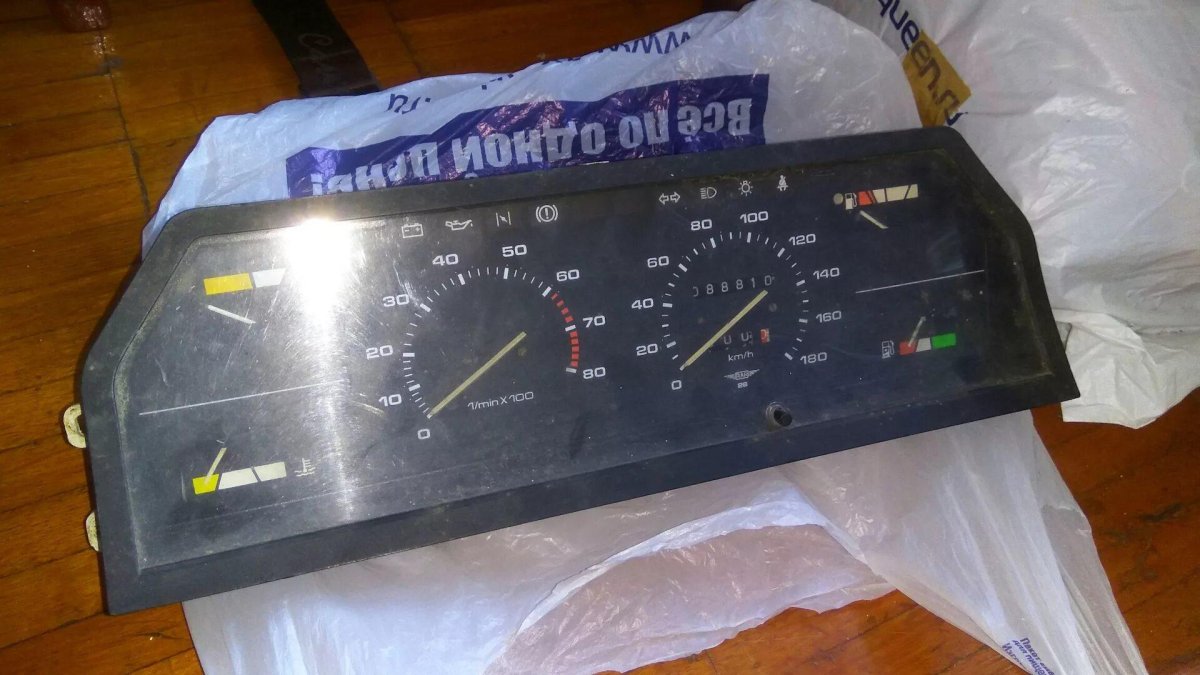 Приборная панель ИЖ 2126