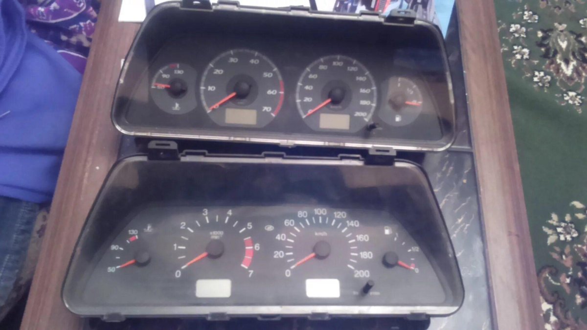 Панель приборов ИЖ 2126