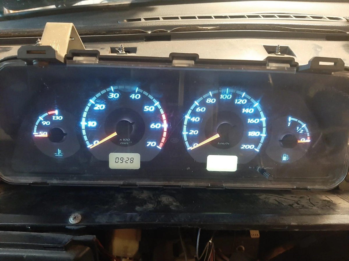 Панель с лампочками