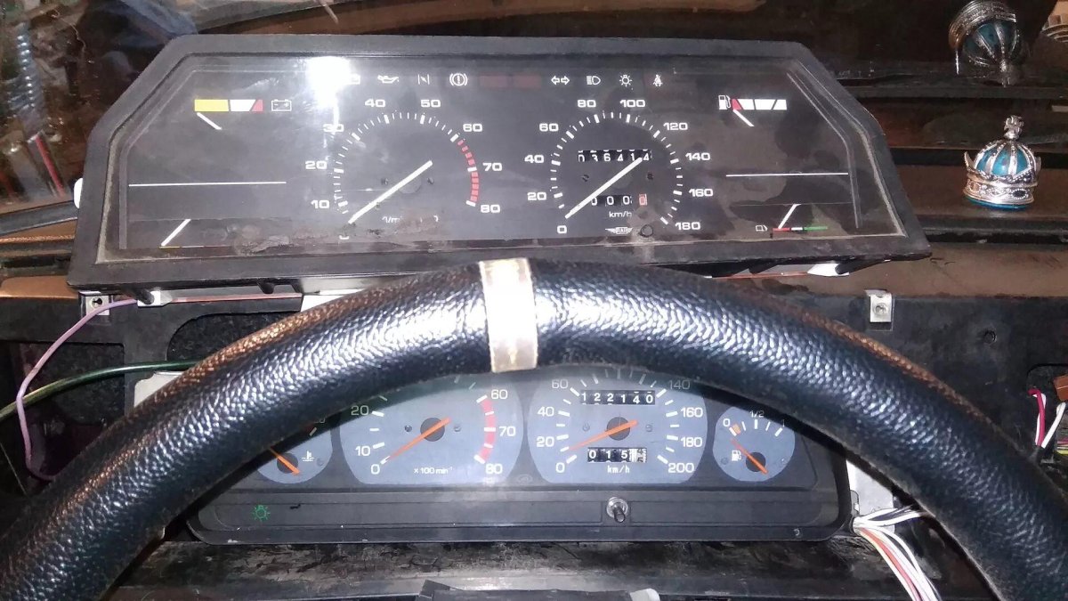 Щиток приборов Москвич 2126