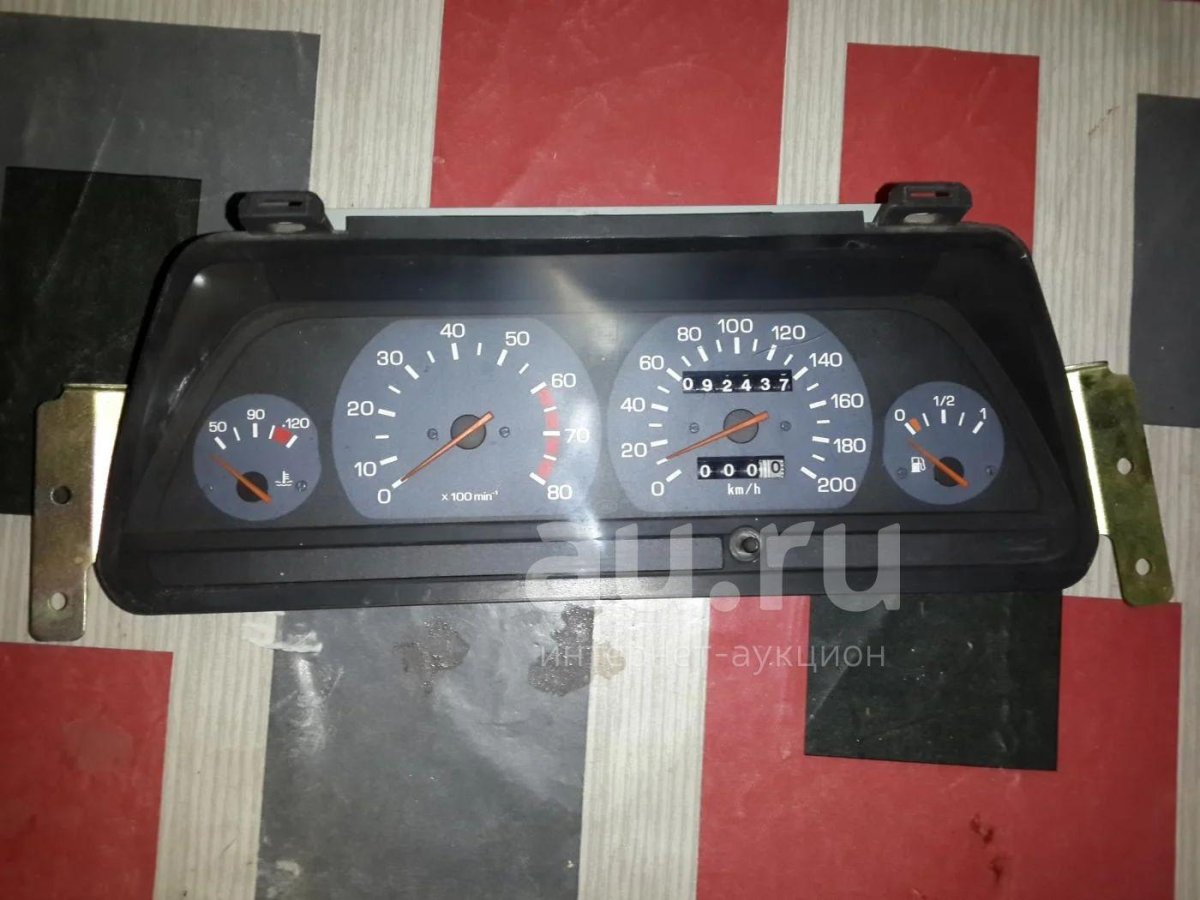 Приборная панель ИЖ 2126