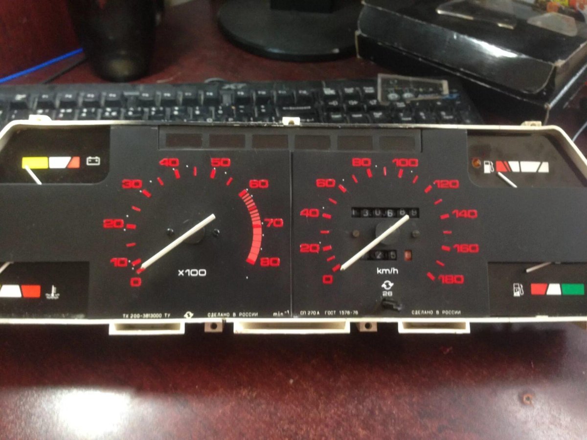 Щиток приборов ИЖ 2126