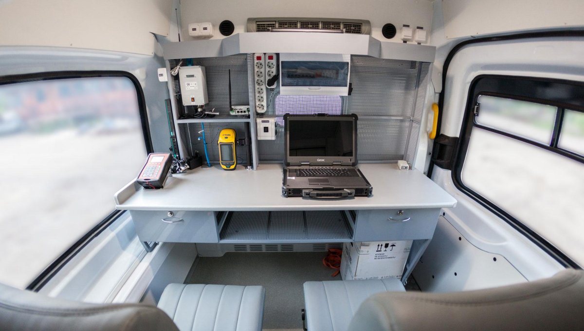 Передвижная лаборатория на базе Форд Транзит