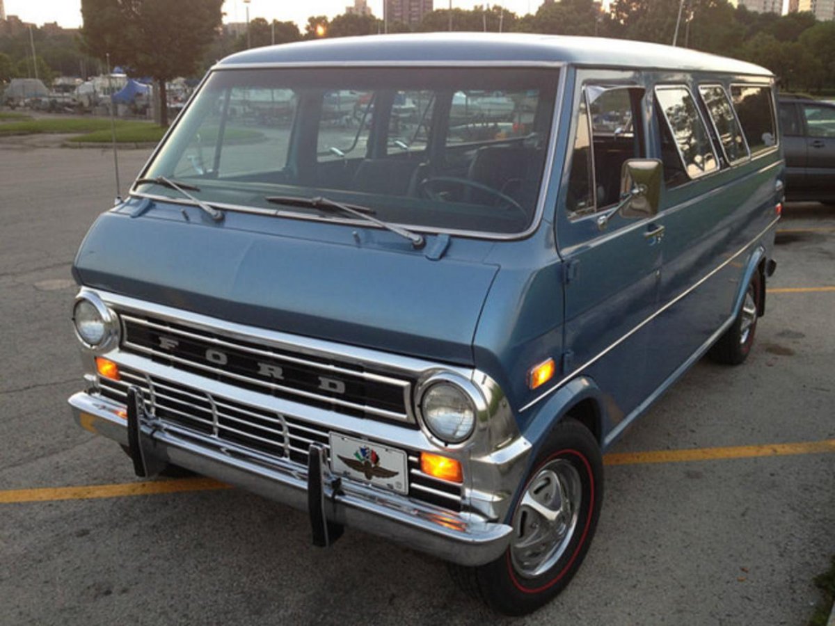 Ford Econoline van 1974