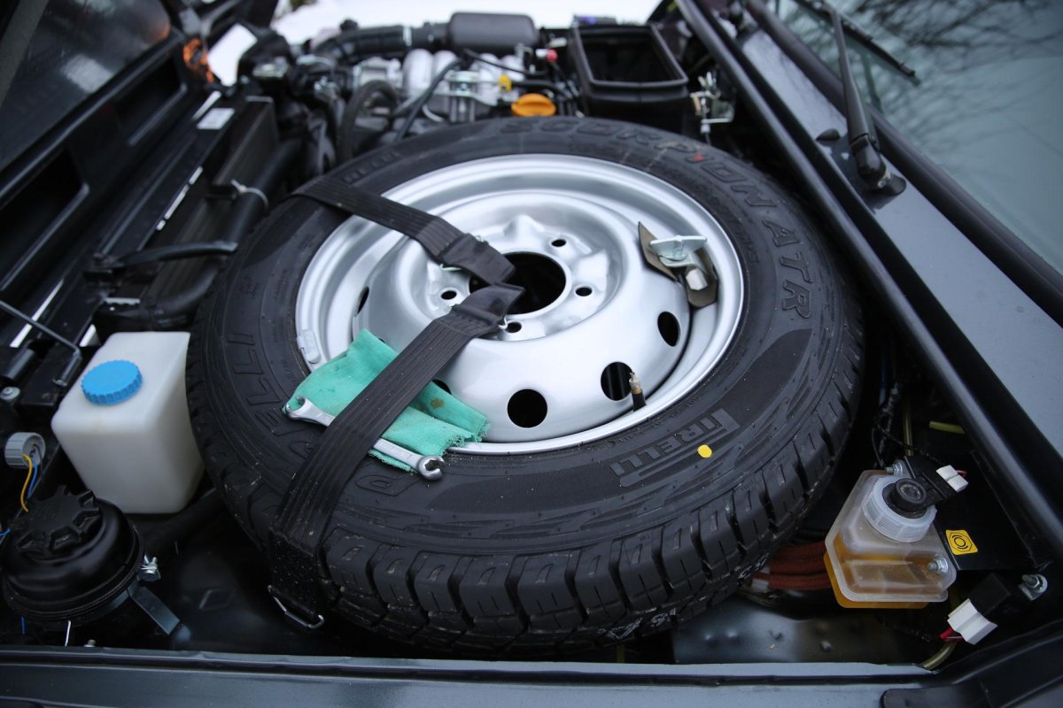 Запаска на Ниве 21213