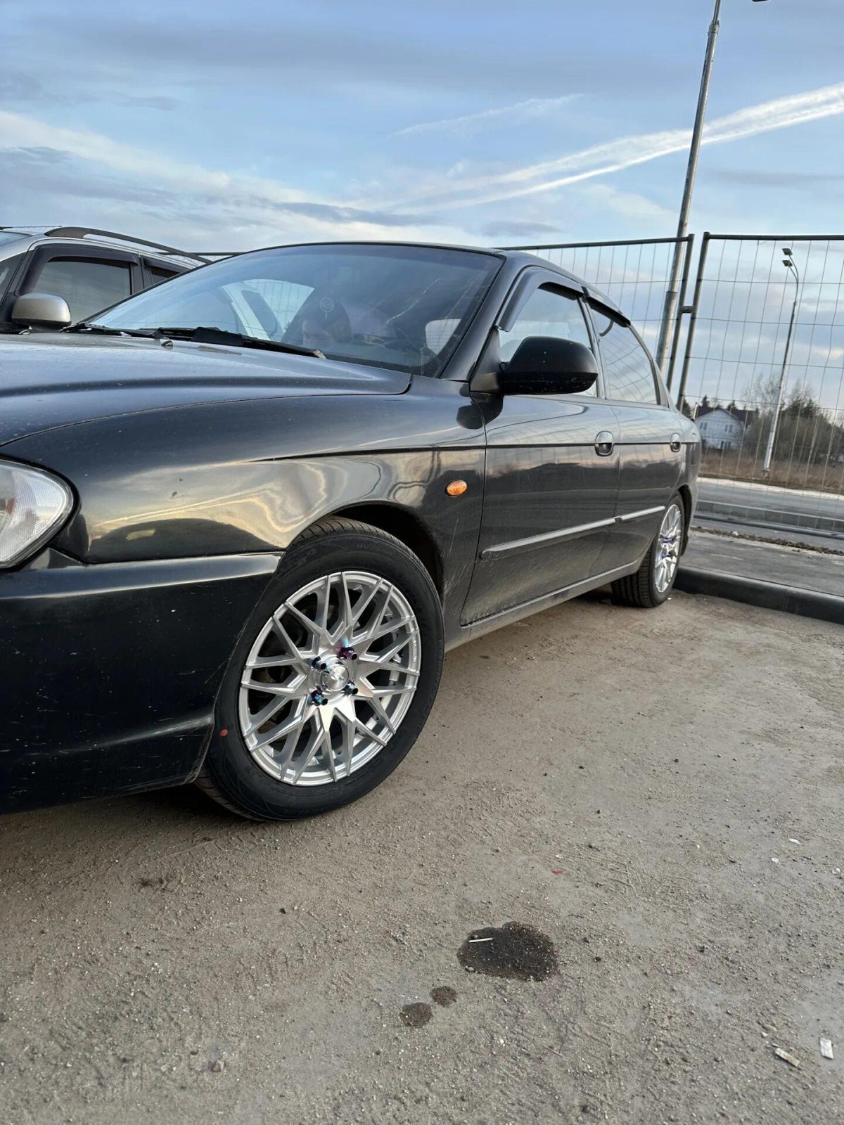 Киа спектра темно