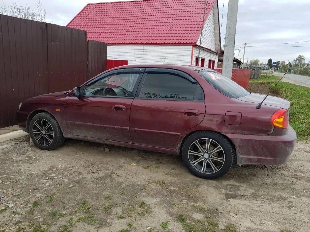 205/50 R16 Kia Spectra