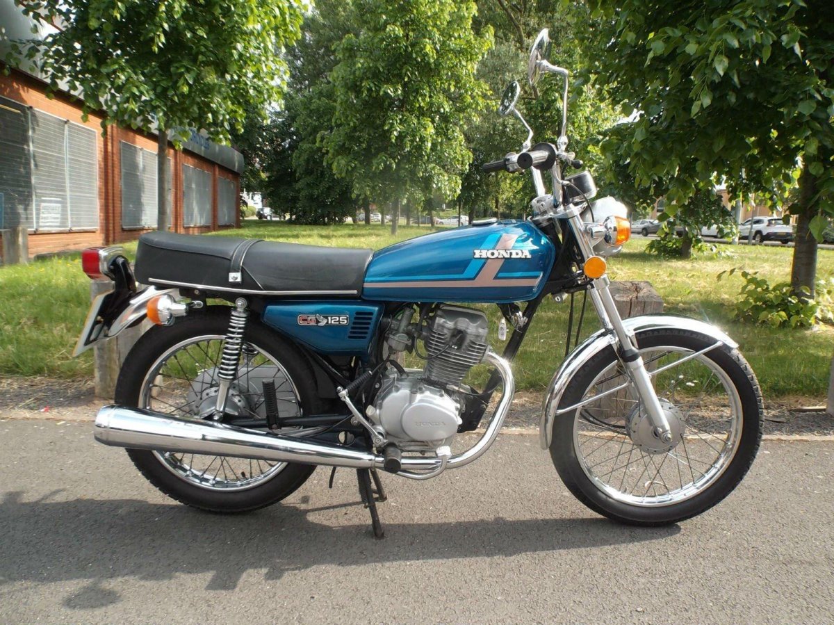 Мотоцикл Хонда cg125