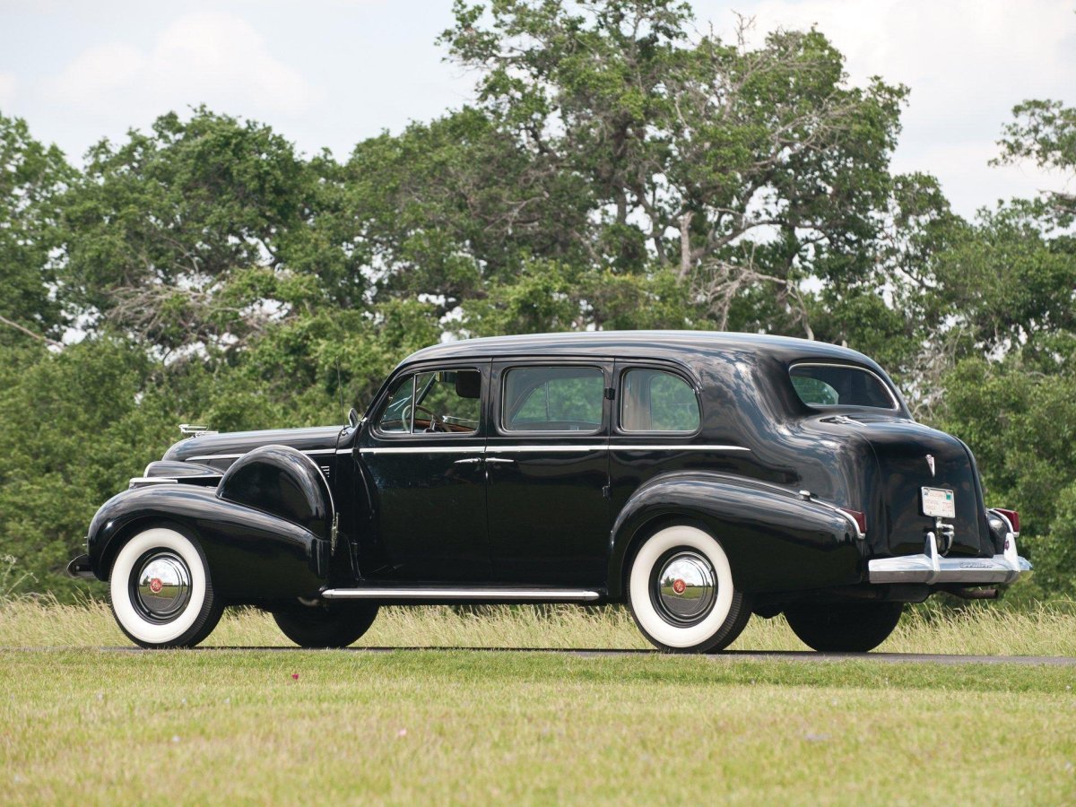 Cadillac Series 75 Imperial sedan