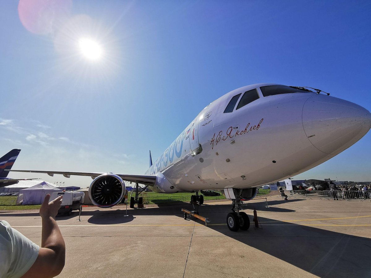 МС-21 И Суперджет 100