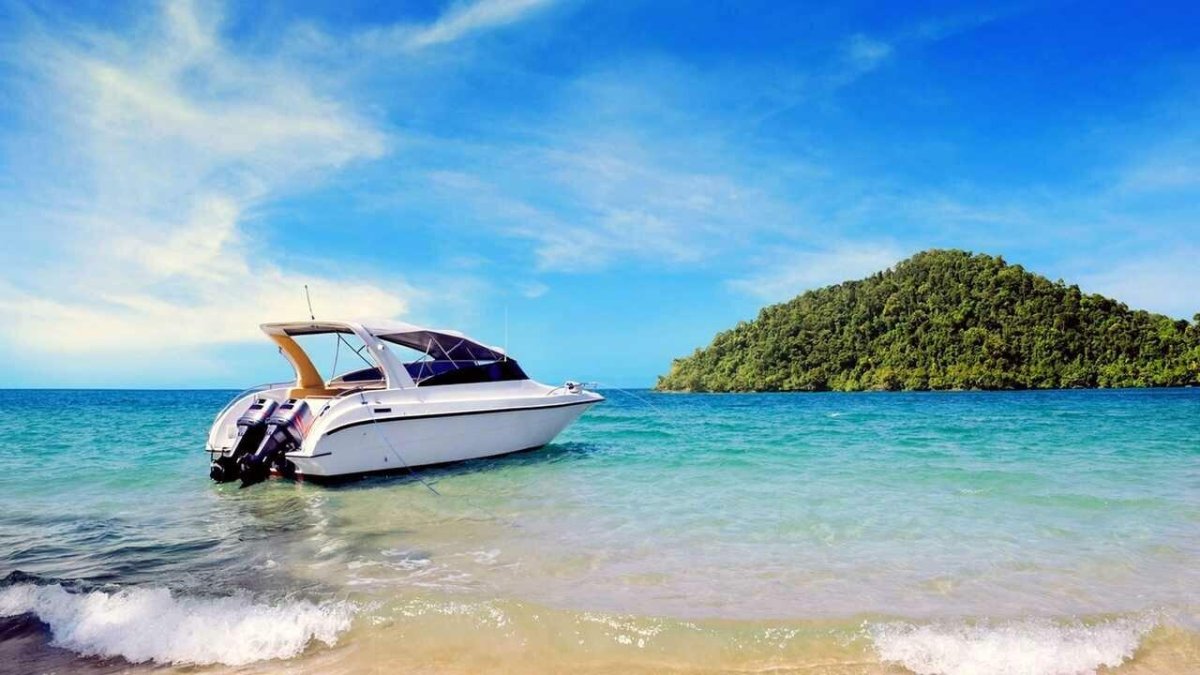 Море пляж яхта