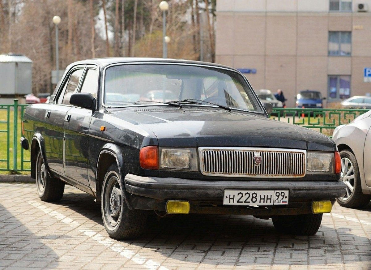 Автомобиль ГАЗ-31029 Волга