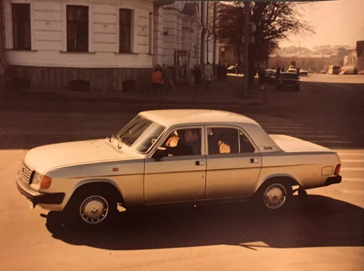 Волга ГАЗ 31029 1992