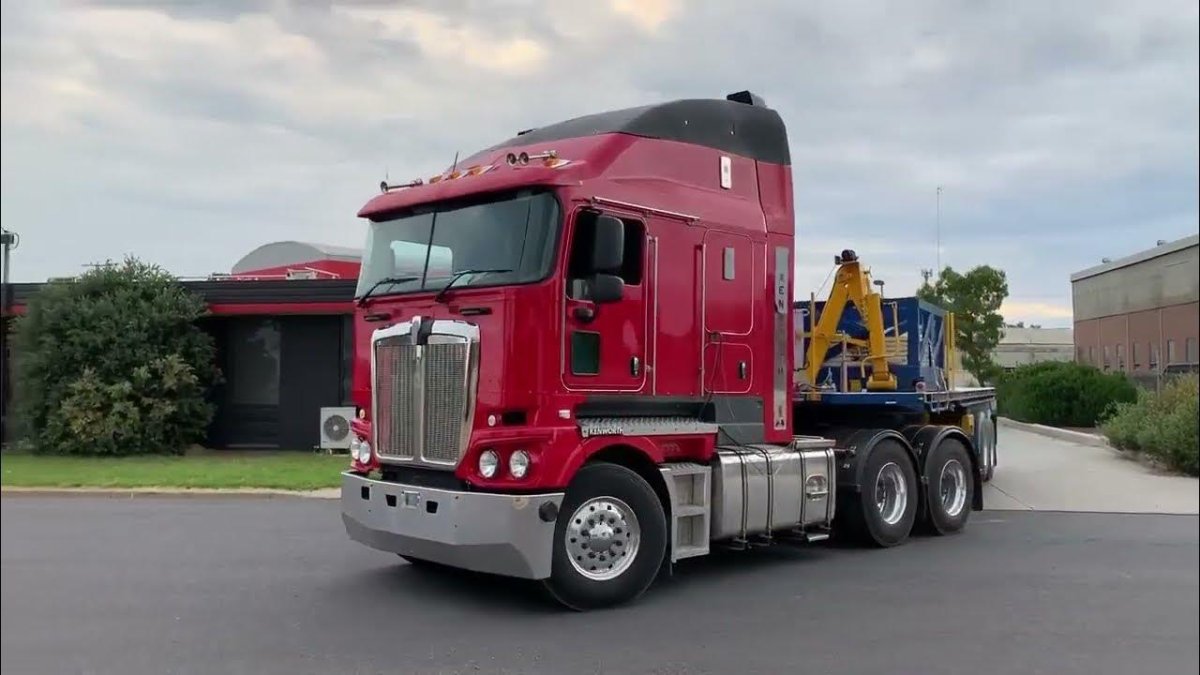 Kenworth k220
