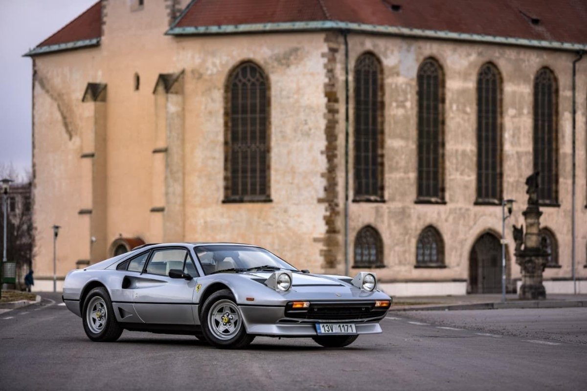 Ferrari 208 GTB Turbo