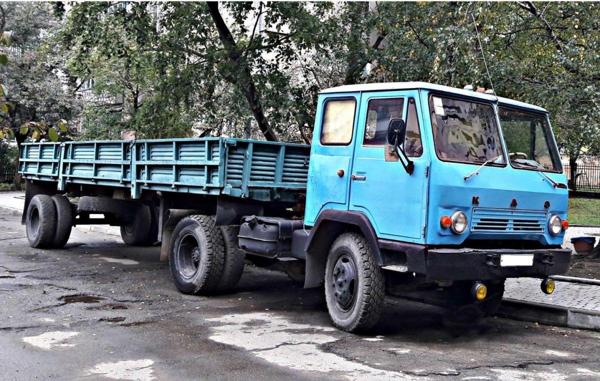Грузовик каз 608в Колхида