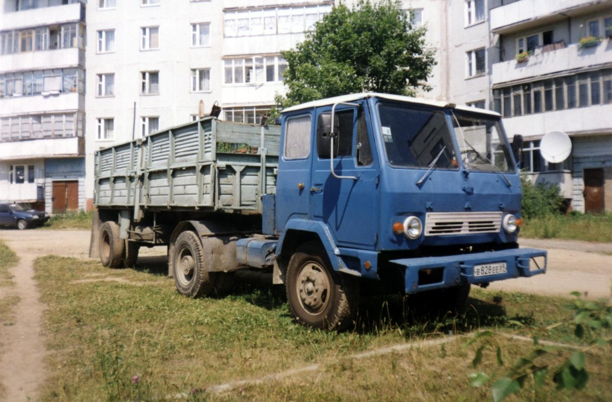 Седельный тягач каз 606 Колхида