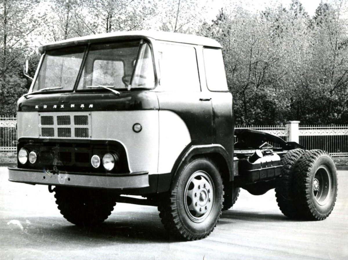 Грузовик каз 606 Колхида