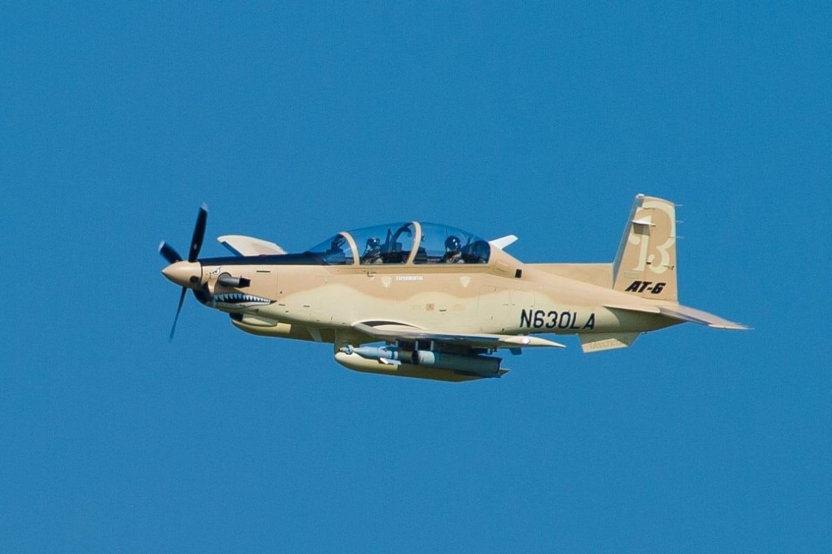 Штурмовик Textron at-6e Wolverine