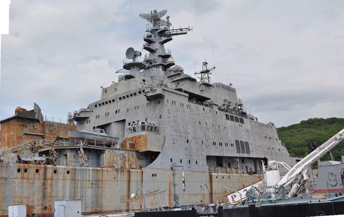 БДК 1174 Александр Николаев